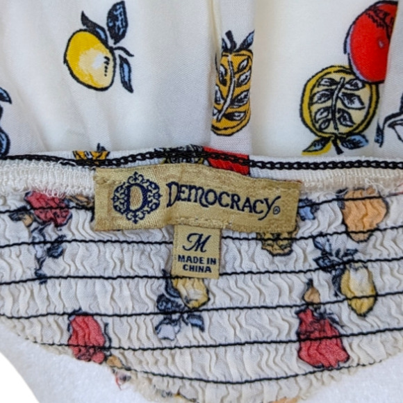 Democracy Smocked Fruit Print Bohemian Peasant Top M - Picture 7 of 9
